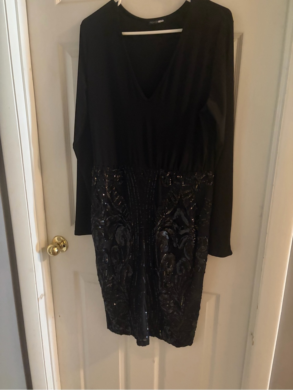 Fashion Nova Black Long-Sleeve V-Neck Sequin Skirt Dress
